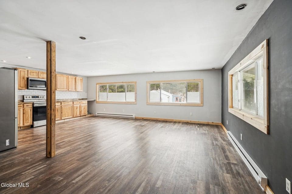 413 Benjamin Road, photo 5
