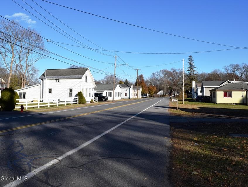 79 Boulevard Street, photo 3