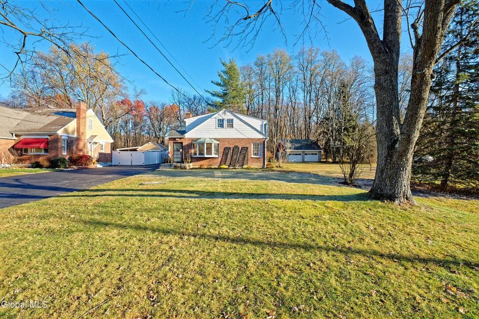 523 State Route 146, photo 1