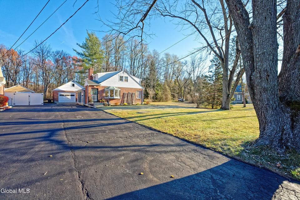 523 State Route 146, photo 2