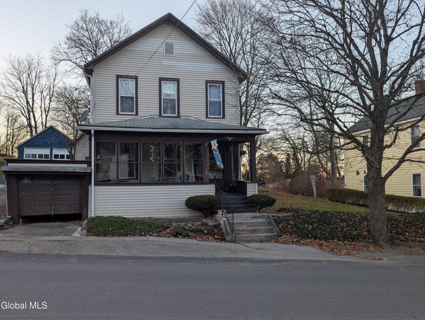 10 Shaper Avenue, photo 1