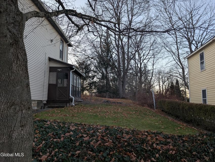 10 Shaper Avenue, photo 3