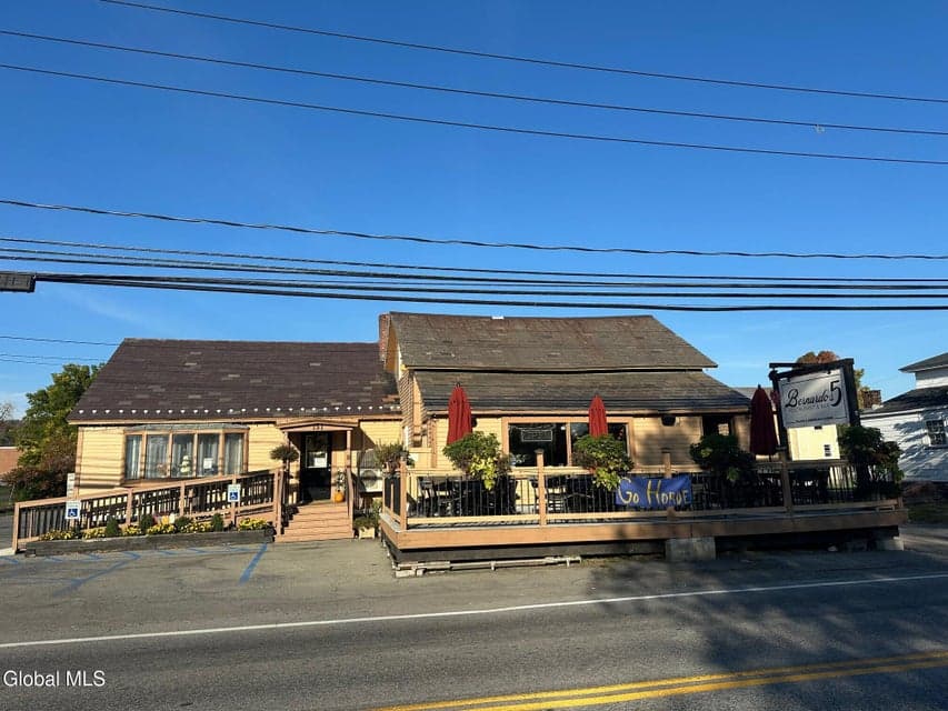 131 Church Street, photo 1