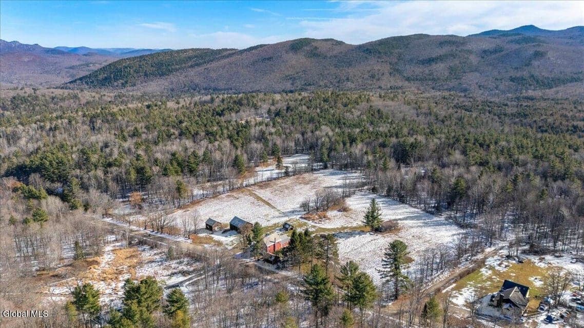 326 Harvey Road, photo 4