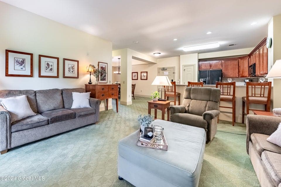 62 Liftside Drive, photo 3