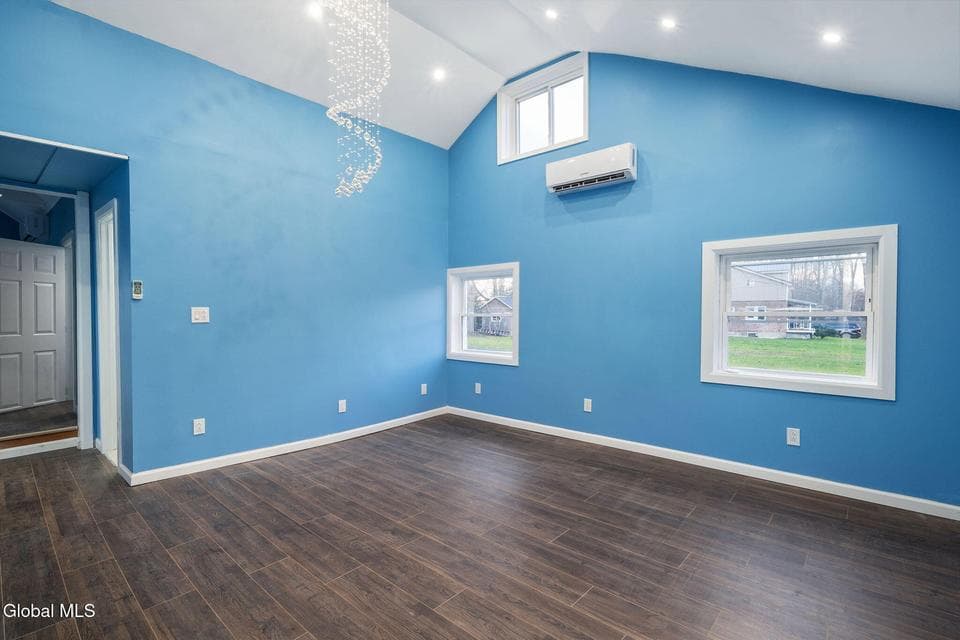 113 McCaffrey Avenue, photo 5