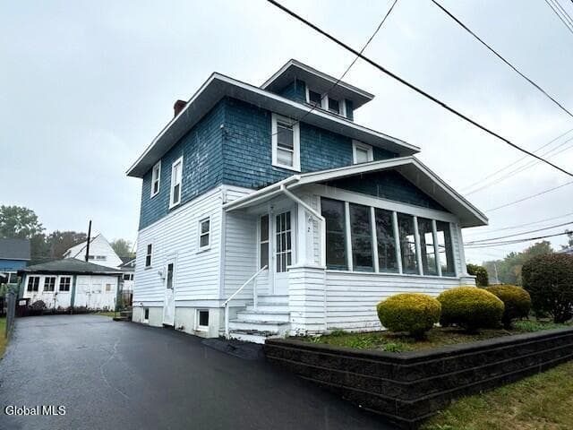 2 Miller Avenue