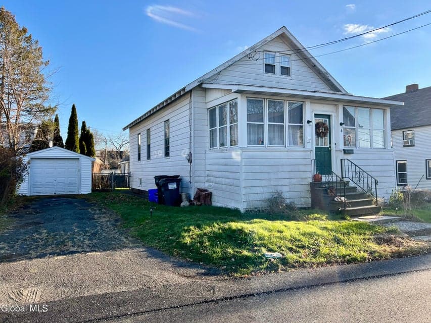 4 Plum Avenue, photo 1