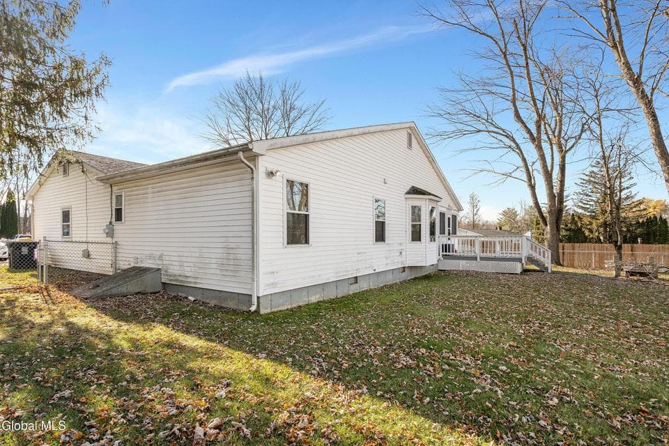 36 Bloomingdale Avenue, photo 5