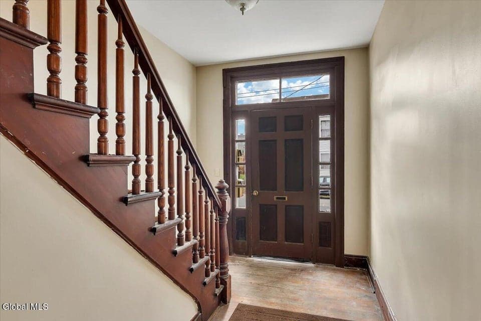 39 111th Street, photo 5