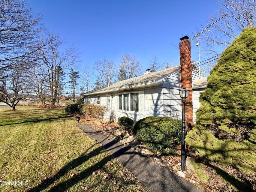 127 Sulphur Springs Road, photo 2
