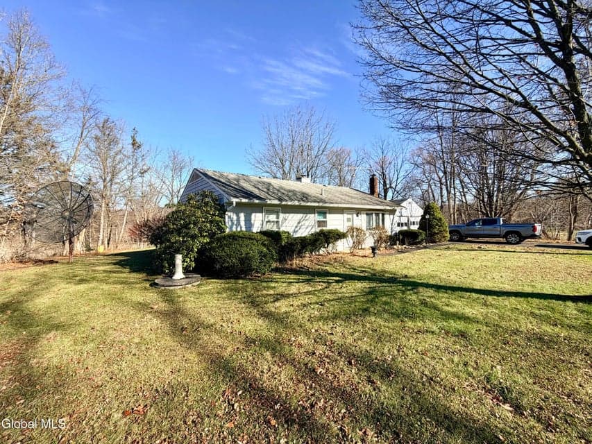 127 Sulphur Springs Road, photo 3