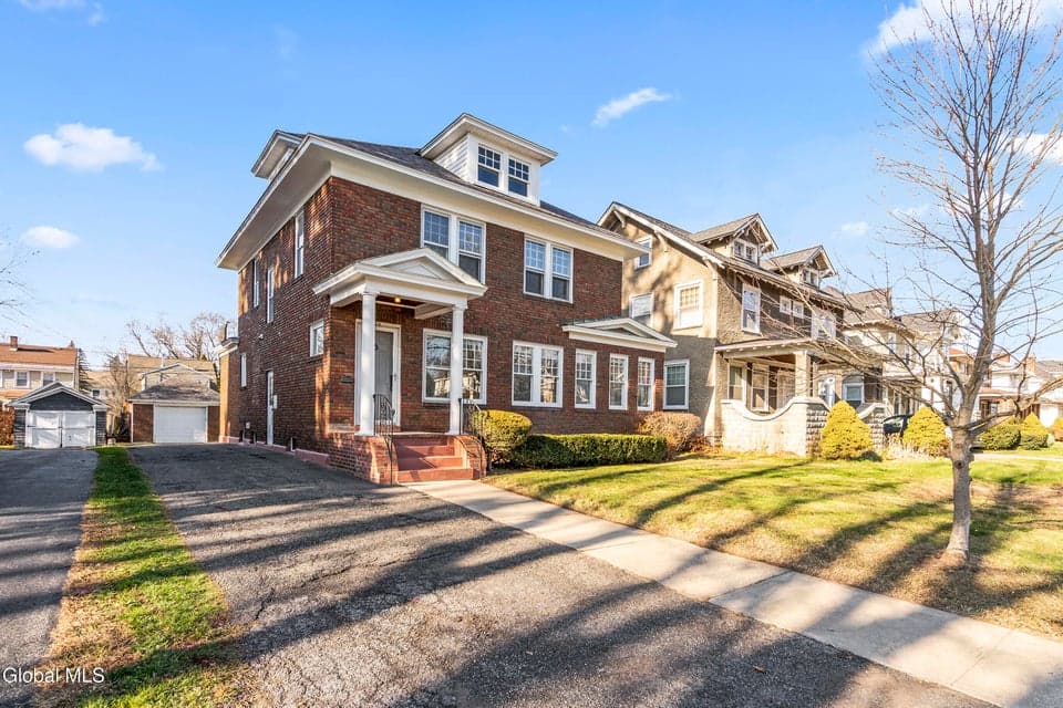 815 Wright Avenue, photo 1