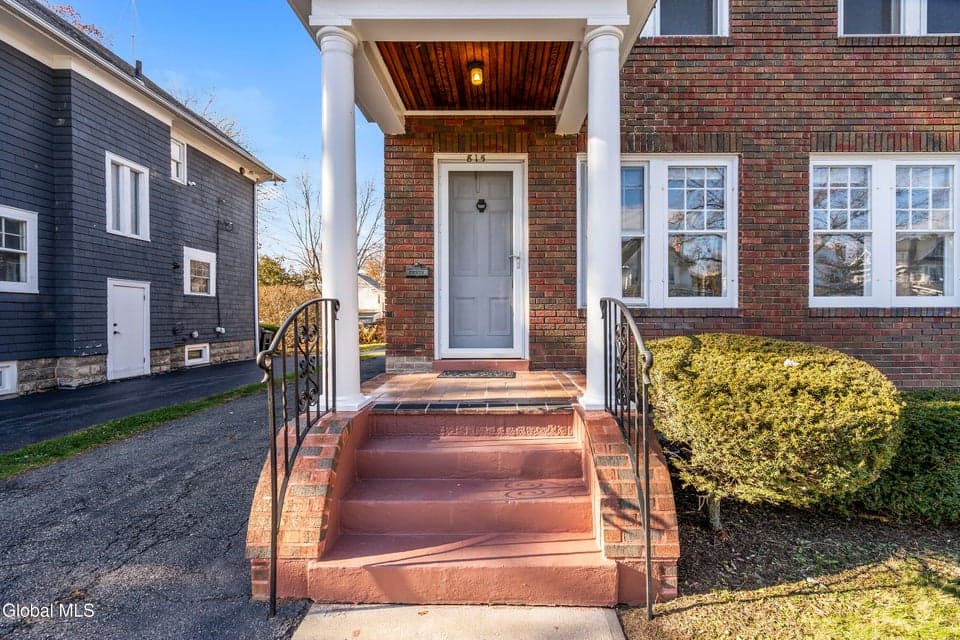 815 Wright Avenue, photo 3