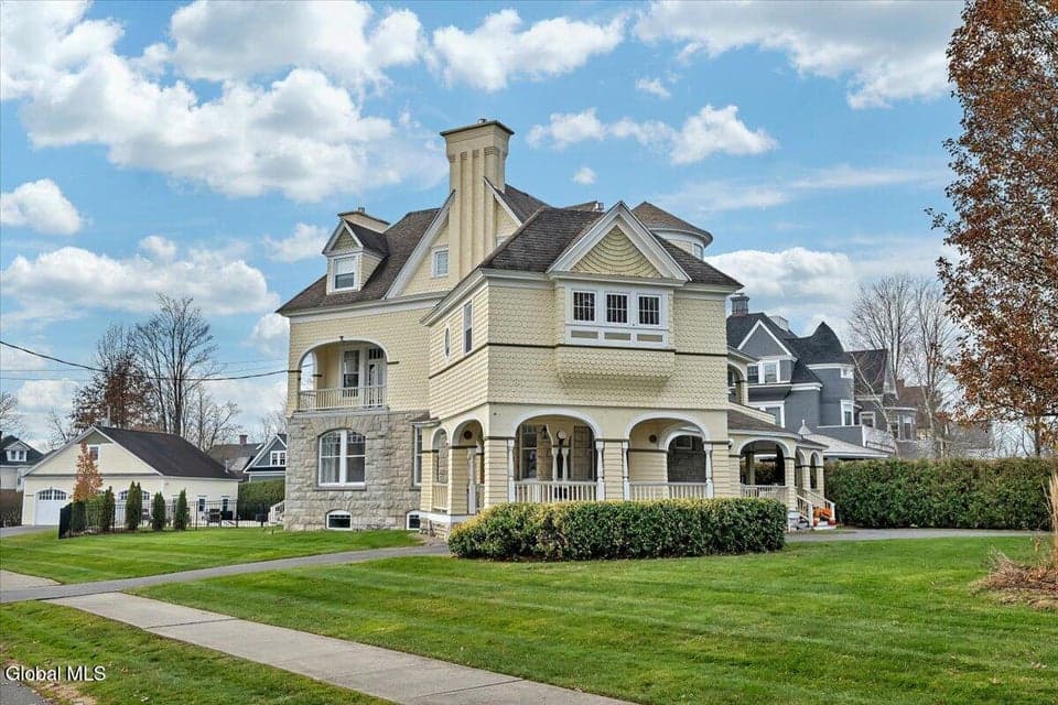 2 Clement Avenue, photo 5