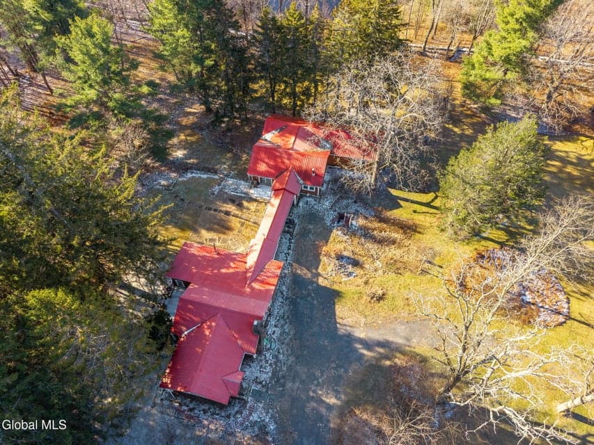 403 Blueberry Hill Road, photo 4