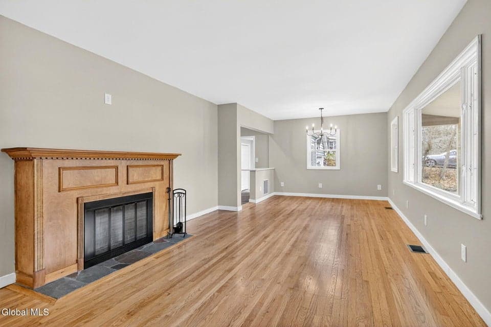 2965 Hillcrest Road, photo 4