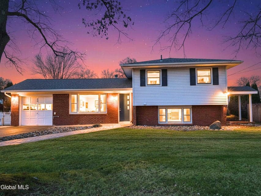 32 Homestead Drive, photo 1