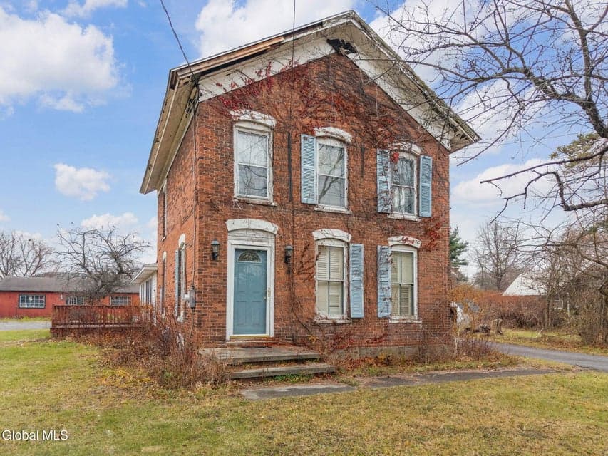 1065 Dix Avenue, photo 1