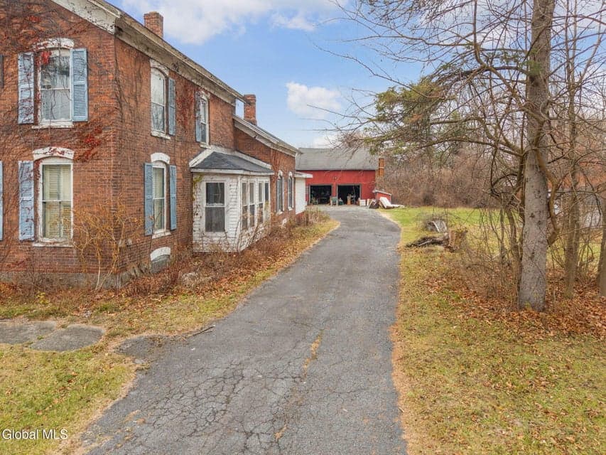 1065 Dix Avenue, photo 4