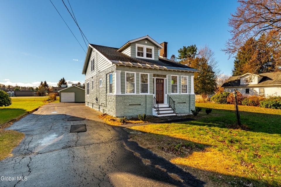21 Magee Drive, photo 2