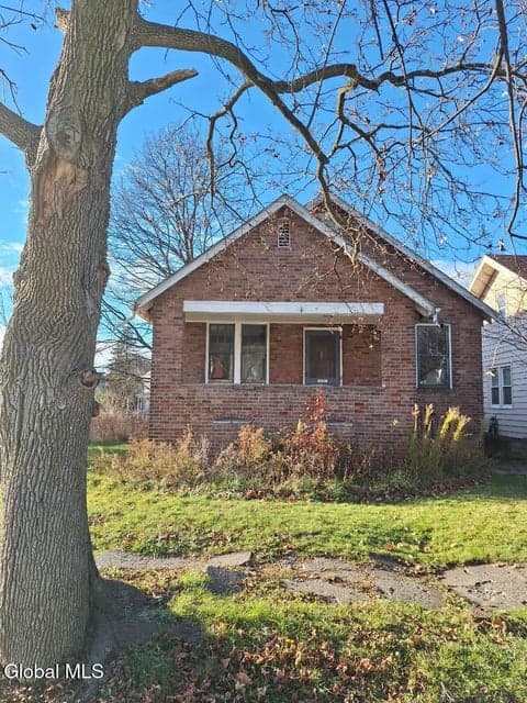 743 6th Avenue, photo 2