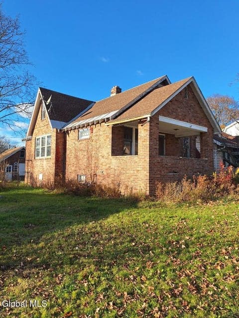 743 6th Avenue, photo 3