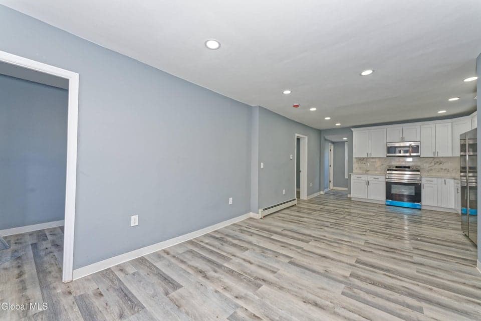 74 Lancaster Street, photo 2
