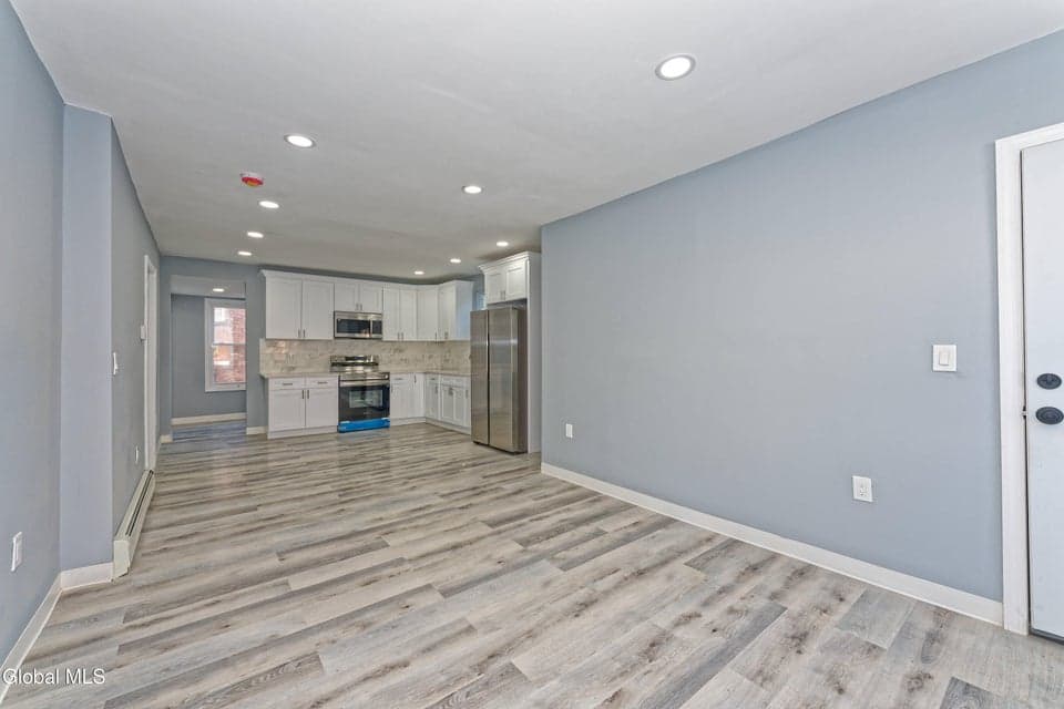 74 Lancaster Street, photo 3