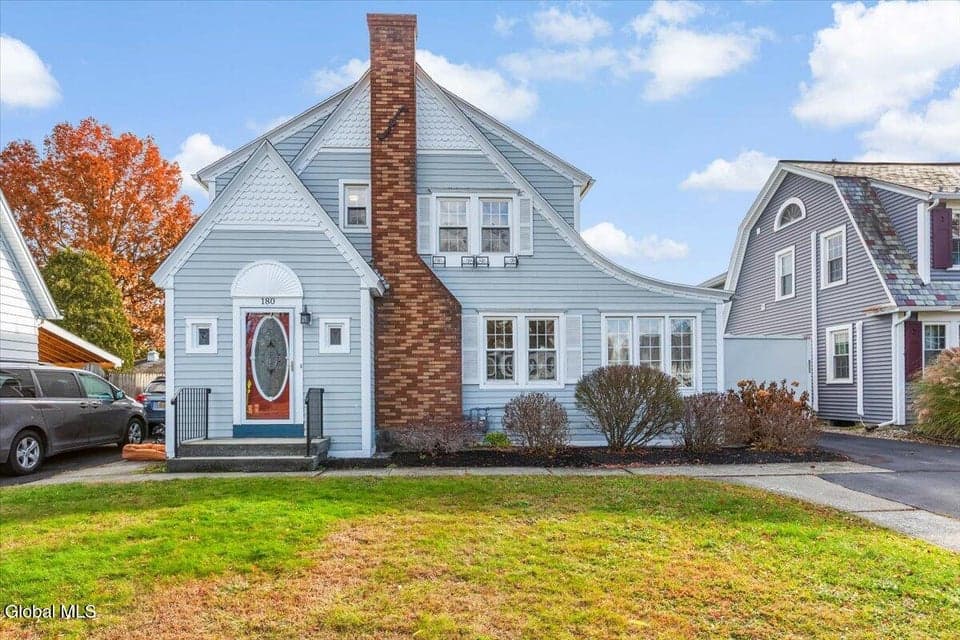 180 S Main Avenue, photo 1