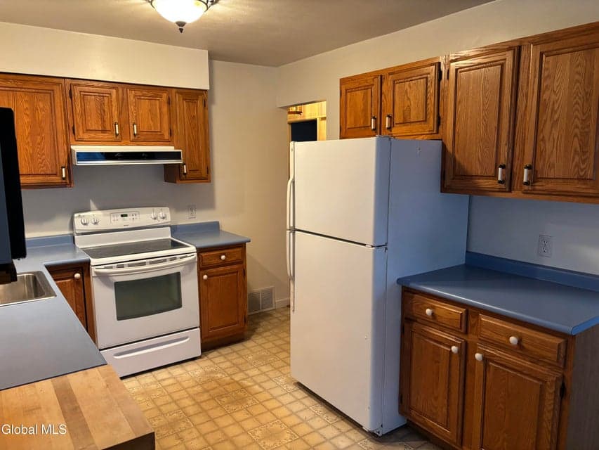 1 Elinor Place, photo 5