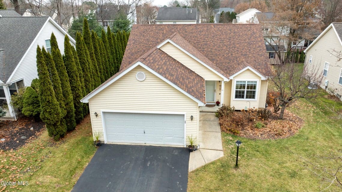 50 Glenham Road, photo 1