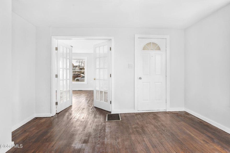 24 Goodwin Avenue, photo 4