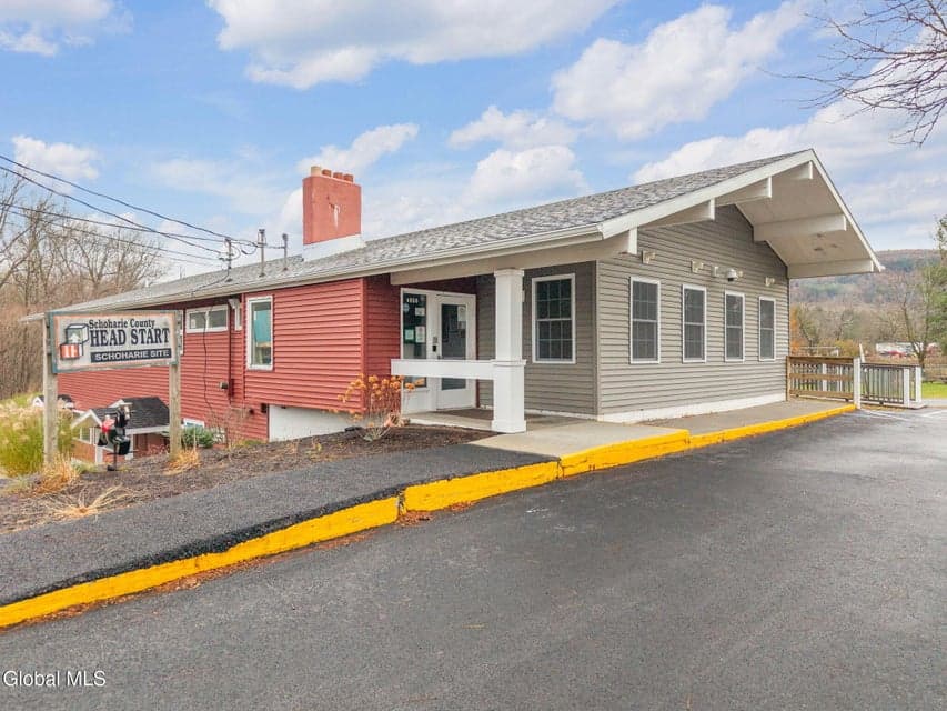 4956 NY-30, photo 2