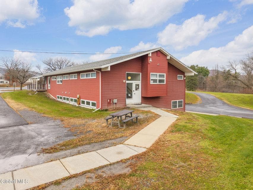 4956 NY-30, photo 1