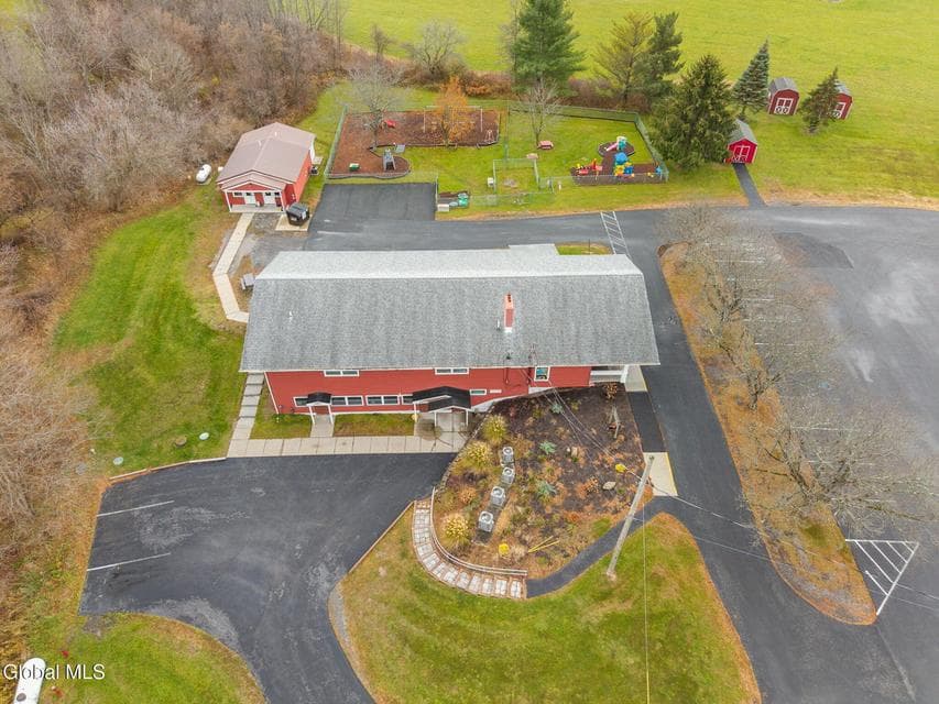4956 NY-30, photo 5