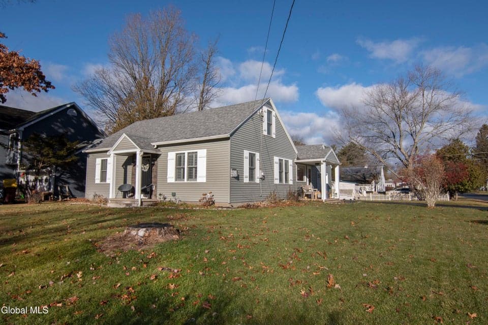 11 Pine Road, photo 1