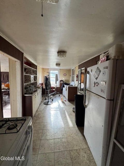 723 Ridge Road, photo 4