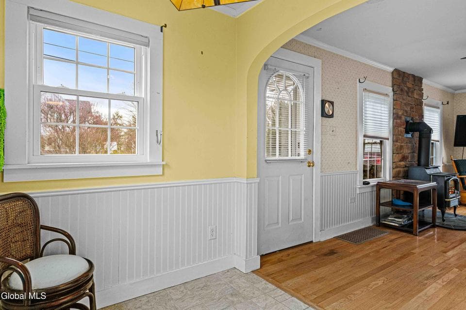 35 Coleman Avenue, photo 5