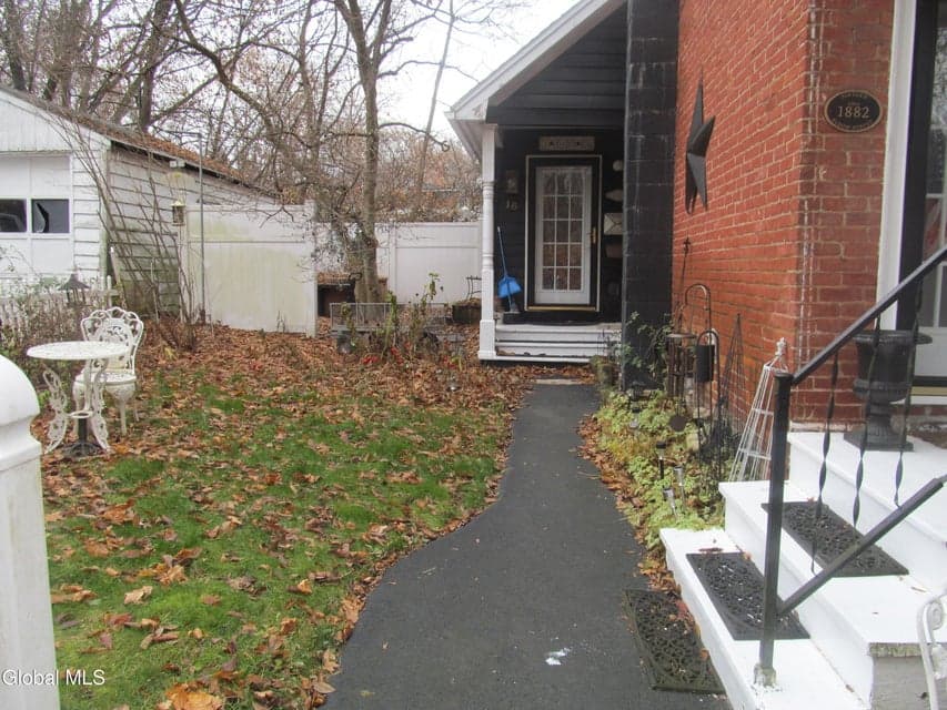16 Elbow Street, photo 3