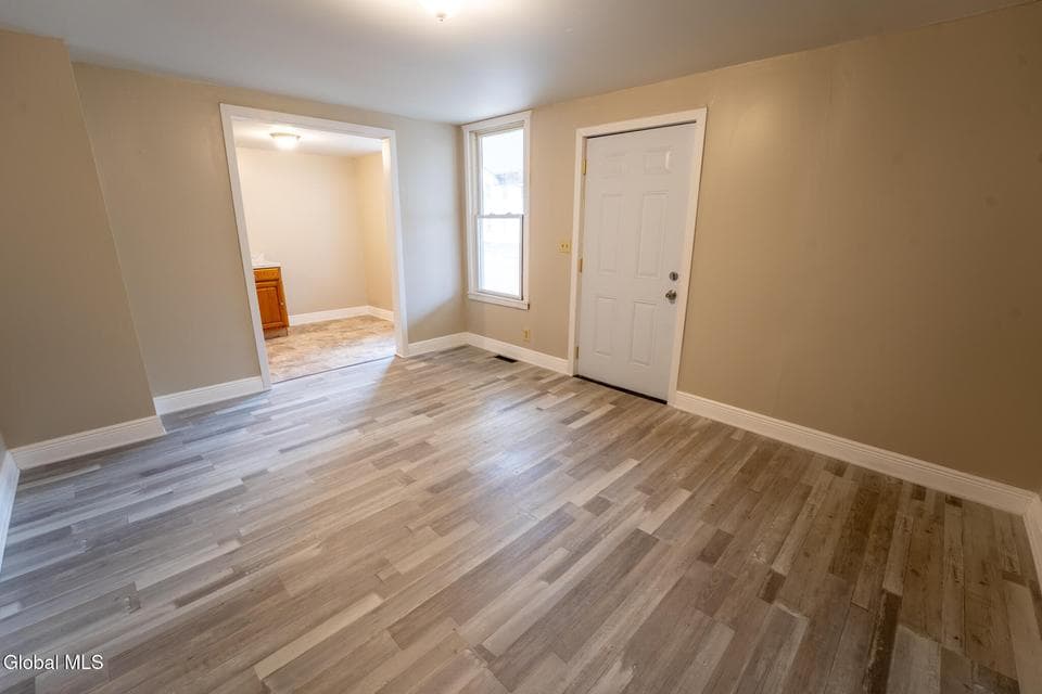 101 Washington Street, photo 4