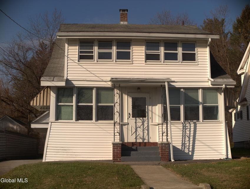 325 Midland Avenue, photo 1