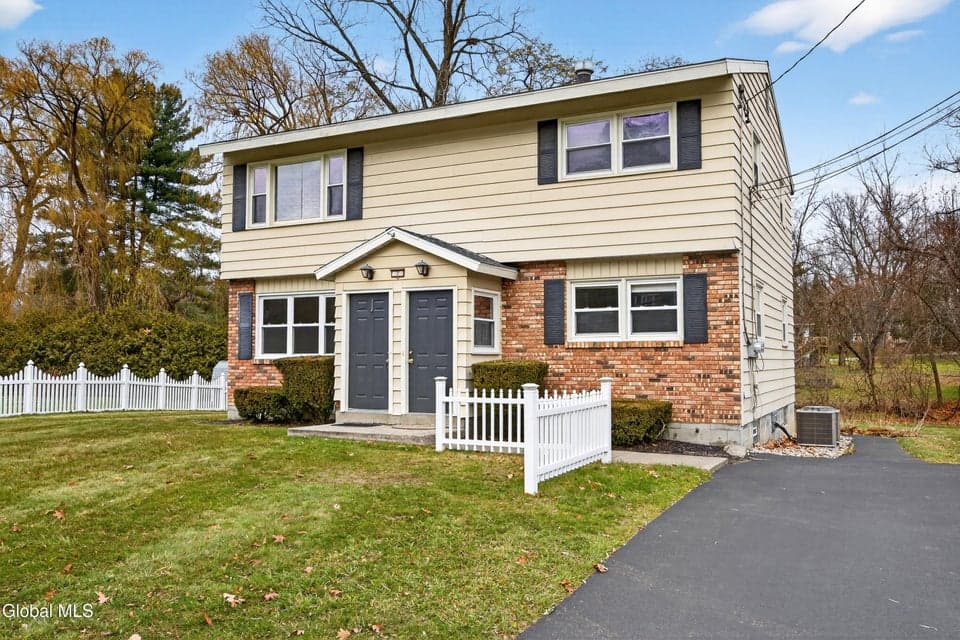 7 Apple Blossom Lane, photo 3