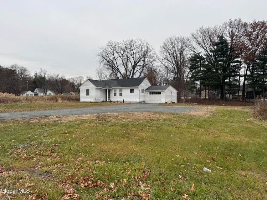 7 Route 236, photo 5