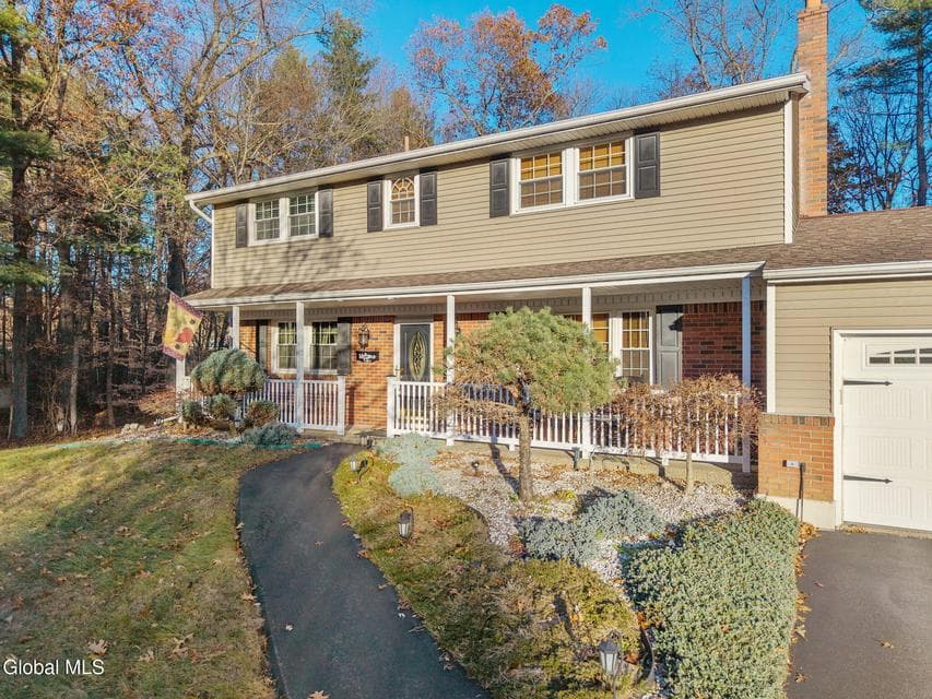 25 Longview Drive, photo 2