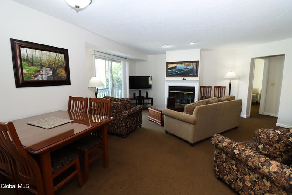 3014 Lake Shore Drive Drive, photo 4