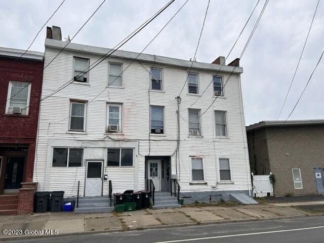 533 Broadway, photo 1