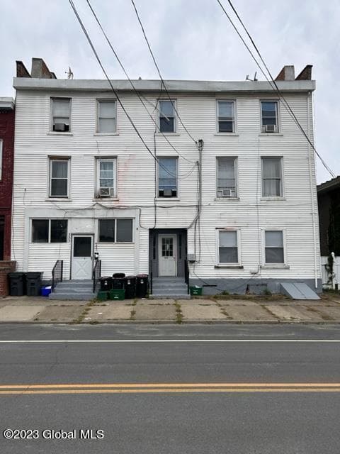 533 Broadway, photo 2