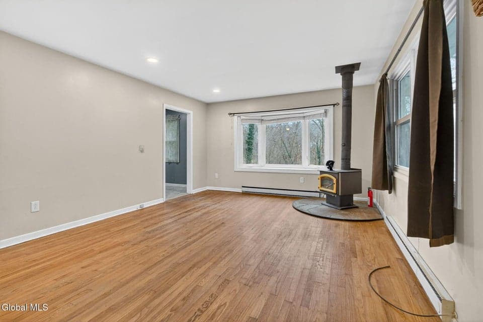 257 Lake Shore Drive, photo 4