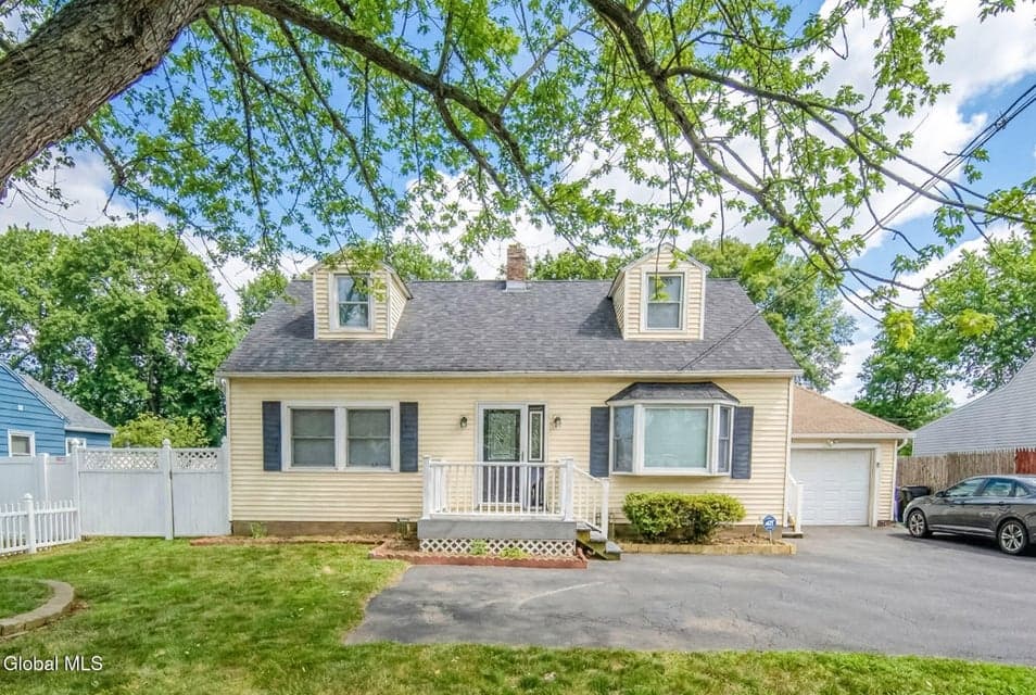 539 Albany Shaker Road, photo 1